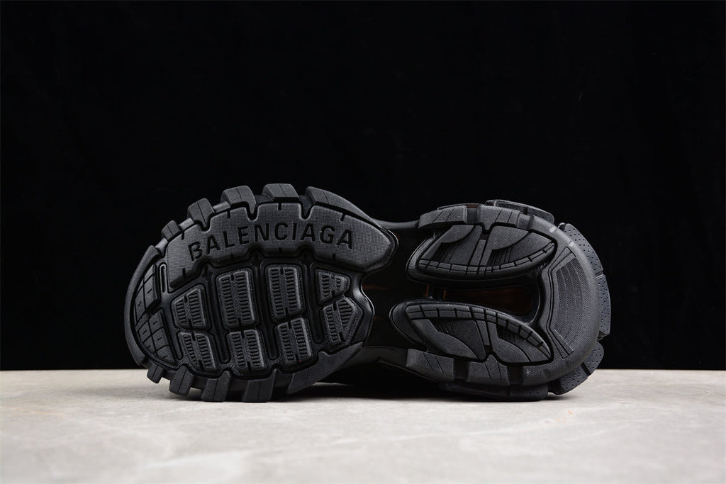 Black Track Runners