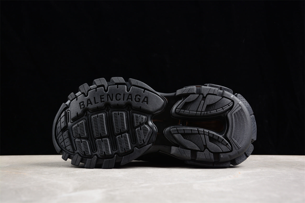 Black Track Runners
