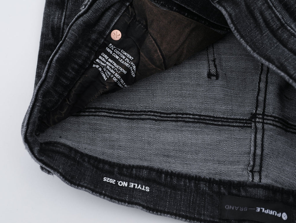 P108 BLK Jeans