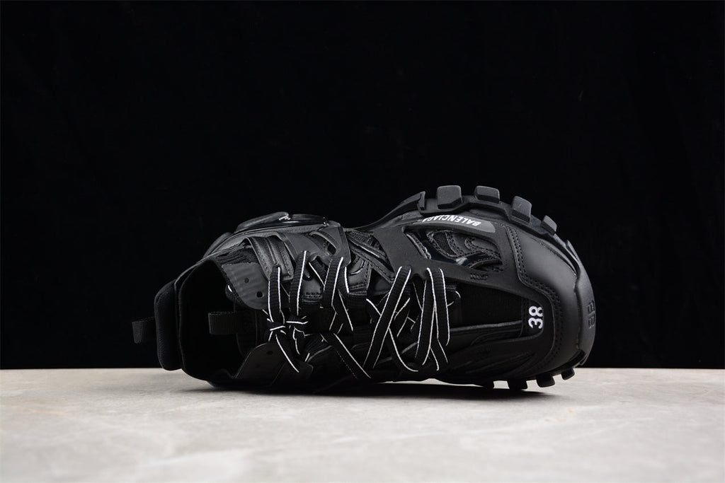 Black Track Runners
